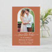 Modernes Arch-Foto-Rahmen Burnt Orange Save The Date (Stehend Vorderseite)