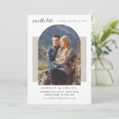 Modernes Arch Taupe Wedding Foto Save The Date (Stehend Vorderseite)