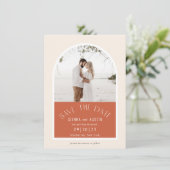 Modernes Arch Terracotta Wedding Foto Save the Dat Date (Stehend Vorderseite)