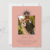 Modernes Art Deco Pink Black Peacock Foto Hochzeit Save The Date (Rückseite)