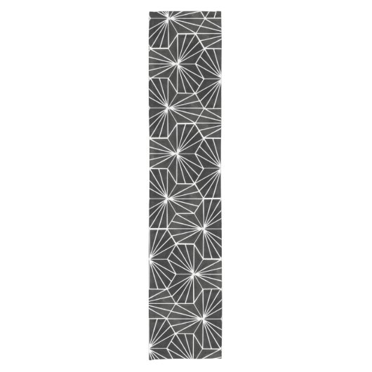 Modernes Art Deco Schwarz-weiß geometrisches Muste Kurzer Tischläufer (Vorderseite)