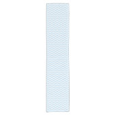 Modernes Baby Blue Zickzack Stripes Muster Kurzer Tischläufer (Vorderseite)