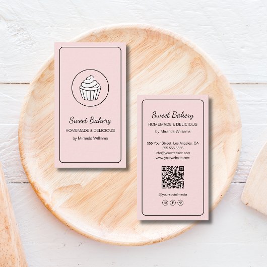 Modernes Backwaren-Cupcake-Logo QR-Code Rosa Visitenkarte
