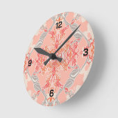 Modernes barocke Muster in rosa Creme Runde Clo Runde Wanduhr (Winkel)