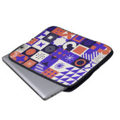 Modernes Bauhaus: Bold Geometric Pattern. Laptopschutzhülle (Vorne Knopf)