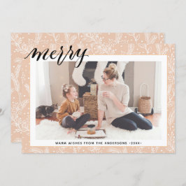 Modernes Beige Pine Bough Script MERRY Minimalisti Feiertagskarte