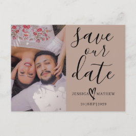 Modernes Beige & Schwarzes Save the Date Ankündigungspostkarte