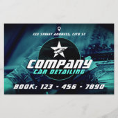 Modernes berufliches Auto mit Angaben zum Flyer (Vorne)