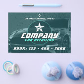 Modernes berufliches Auto mit Angaben zum Flyer (Einzeln)