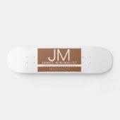 Modernes Berufliches Minimaldesign | Braun und Wei Skateboard (Horizontal)