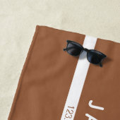 Modernes Berufliches Minimaldesign | Braun und Wei Strandtuch (Beispiel)