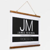 Modernes Berufliches Minimaldesign | Schwarz und W Wandteppich Mit Holzrahmen (Gewinkelt)