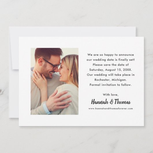 Modernes Black Brushed Script-Hochzeitsskript-Foto Ankündigung (Rückseite)