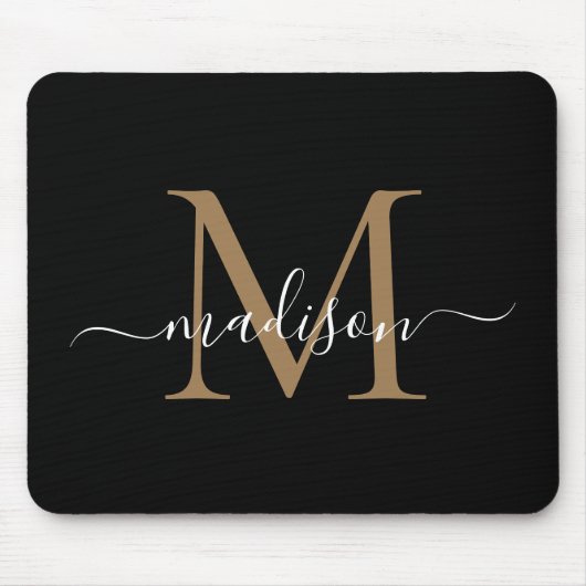 Modernes Black Gold Monogram Elegante Girly Script Mousepad (Vorne)