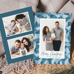 Modernes, blau gestanztes Glas Frohe Weihnachten 3<br><div class="desc">Versenden Sie mit diesen modernen Weihnachtskarten Urlaubsgrüße an Freunde und Familie. Das Design zeigt Ihr liebstes, gerahmtes, vertikales Foto in Weiß mit einem Hintergrund aus mattiertem Aquarellglas in hellen und dunkelblauen Farbtönen. "Frohe Weihnachten" wird unten in einem dunkelblauen, handgeschriebenen Pinselskript angezeigt. Personalisieren Sie die Rückseite der Karte mit zwei zusätzlichen,...</div>