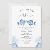 Modernes Blau, zwei weniger Fische in der Verlobun Einladung (Vorderseite)