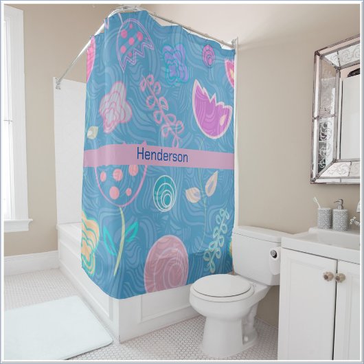 Modernes Blaupink und Lila Blütendecke Duschvorhang