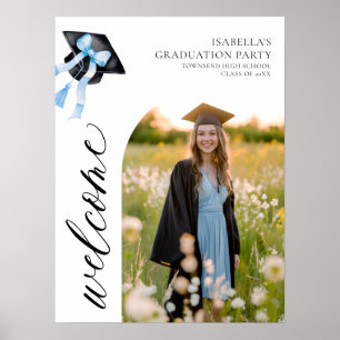 Modernes Blue Bow Coquette Graduation Cap Willkomm Poster