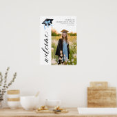 Modernes Blue Bow Coquette Graduation Cap Willkomm Poster (Küche)