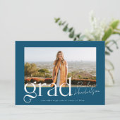 Modernes Blue Foto Class 2025 Abschluss Ankündigung (Stehend Vorderseite)