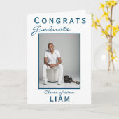 Modernes Blue Glückwunschs Graduate Abschluss Foto Karte (Gelbe Blume)