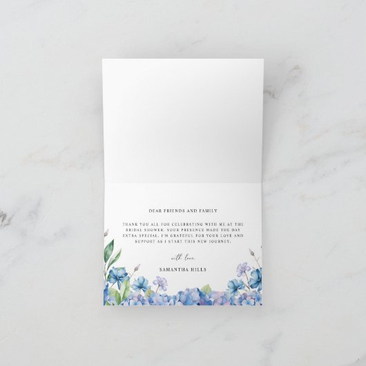 Modernes Blue Hydrangea Floral Brautparty Dankeskarte (Innenseite)