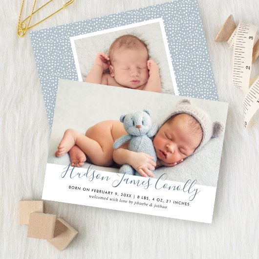 Modernes Blue Script Baby Boy Foto Birth Ankündigung