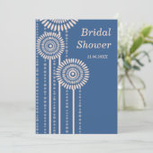 Modernes BlumenBrautparty - blaue Einladungen (Stehend Vorderseite)