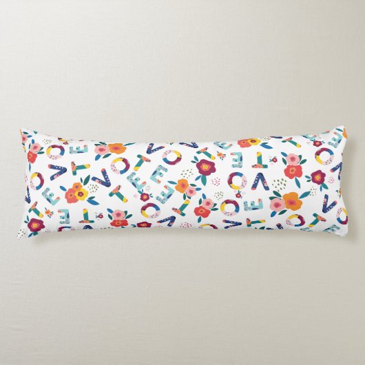 Modernes Blumenmuster in grünem Rosa Orange Blue Seitenschläferkissen (Vorderseite)