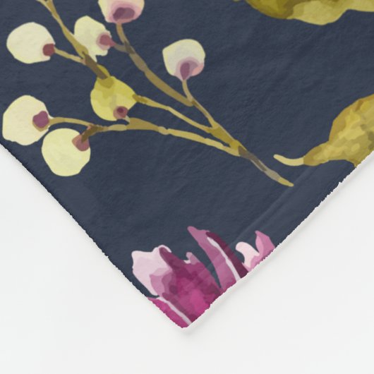 Modernes Blumenmuster mit marineblau-blauem Hinter Fleecedecke (Ecke)