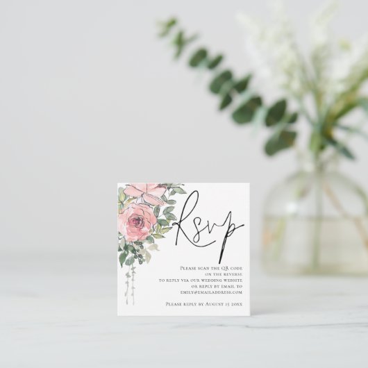 Modernes Blush Florals Script QR Code Wedding RSVP Begleitkarte (Stehend Vorderseite)