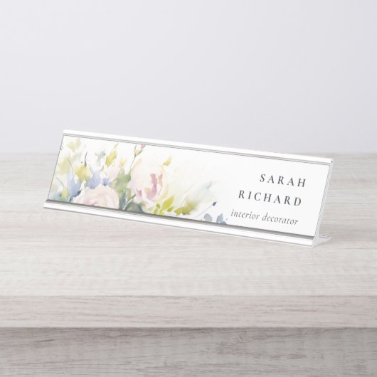 Modernes Blush Lilac Rose Blumenstrauß Schreibtischnamensplakette (Vorderseite )