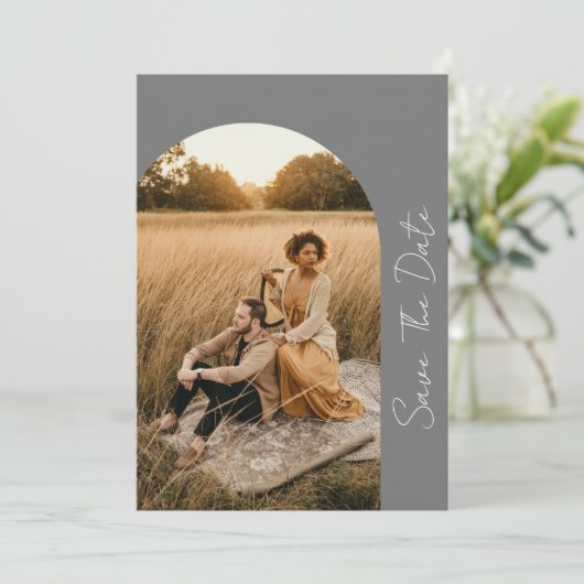 Modernes Boho Rahmen Wedding Gray Foto Save The Date (Stehend Vorderseite)