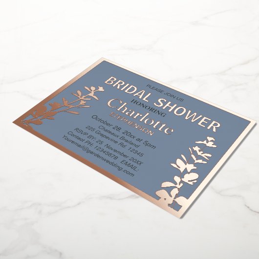 Modernes botanisches Blätter Brautparty Folieneinladung (Gedreht)