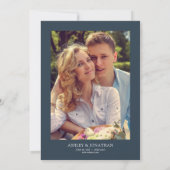 Modernes botanisches Divider Hochzeit eines navy-B Einladung (Rückseite)