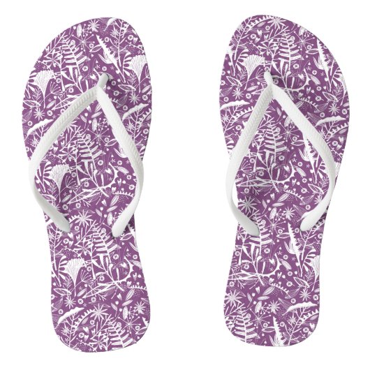 Modernes botanisches Lila Badesandalen (Fußbett)