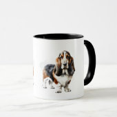 Modernes Braun/Schwarzes Basset-Hund personalisier Tasse (VorderseiteRechts)