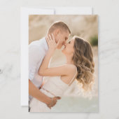 Modernes Brautparty mit elegantem Script Taupe Fot Einladung (Rückseite)