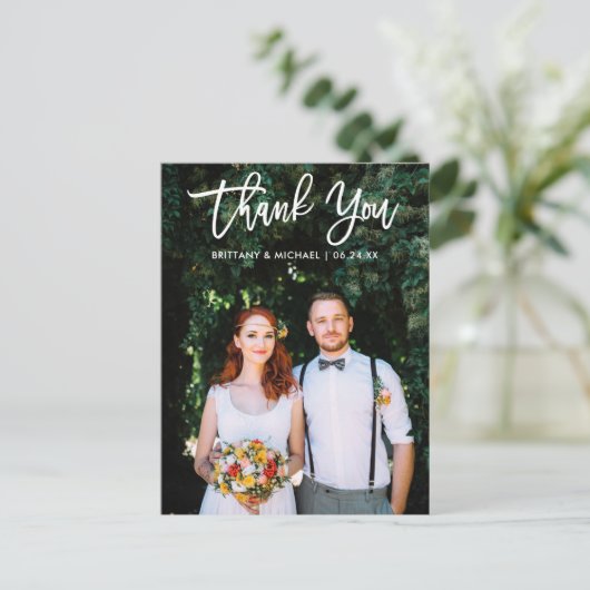 Modernes Brush Script Wedding Bride Groom Foto Wt Postkarte (Stehend Vorderseite)