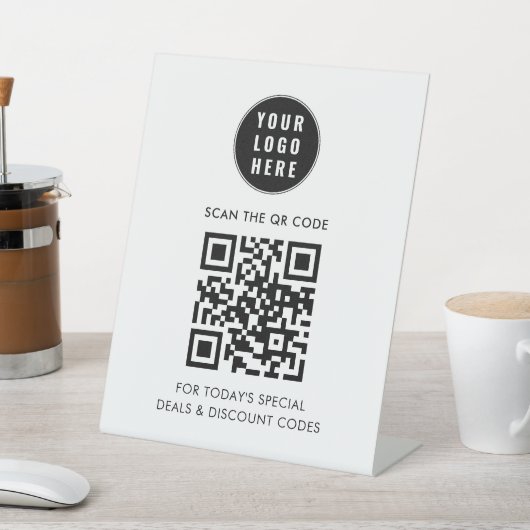 Modernes Business-Logo und QR-Code Sockelschild (In SItu)