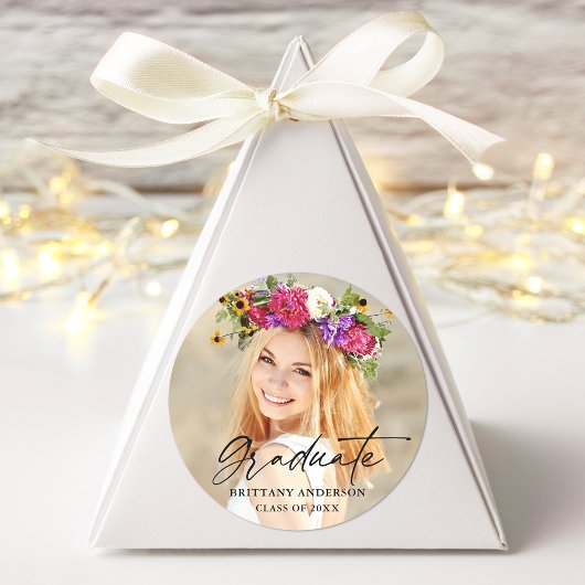 Modernes Calligrafy Ink Script Graduate Foto Runder Aufkleber