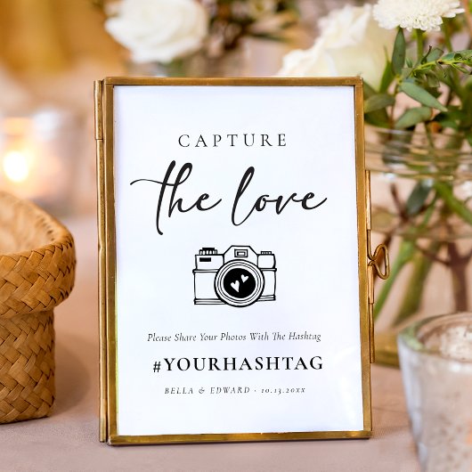 Modernes Capture der Liebe Hochzeitshashtag-Zeiche Poster