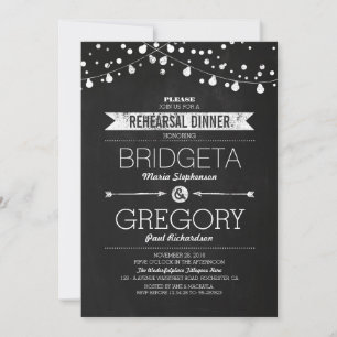 Modernes Chalkboard String Lights Probe Dinner Einladung