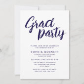 Modernes Chic Brush Script Navy & White Grad Party Einladung (Vorderseite)