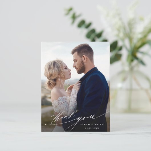 Modernes Chic Calligraphy Wedding Foto Vielen Dank Postkarte (Stehend Vorderseite)