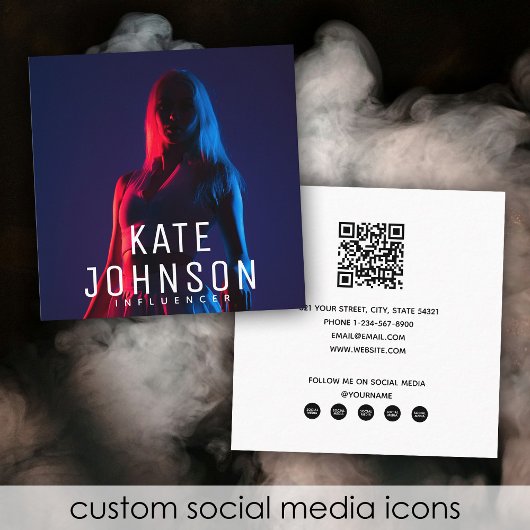 Modernes Chic Influencer Foto QR Code Social Media Quadratische Visitenkarte