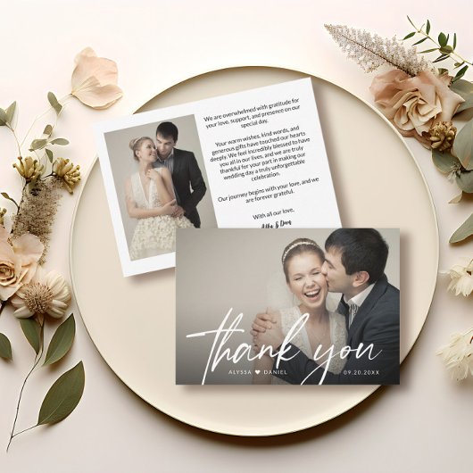 Modernes Chic Script Heart Wedding Foto Dankeskarte