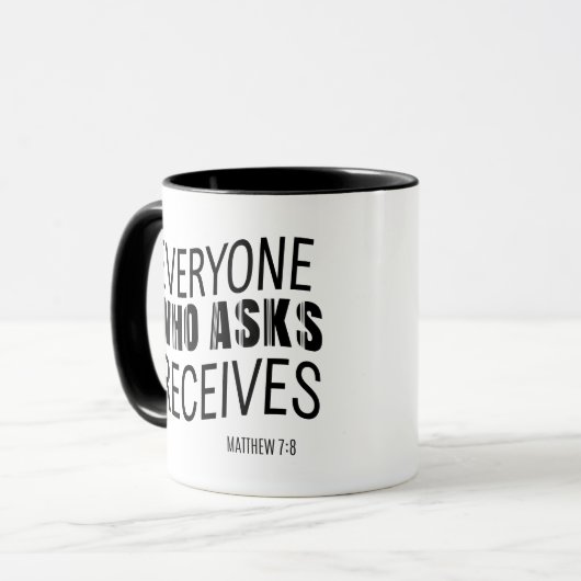 Modernes Christliches Bibelverse Matthew 7:8 Tasse (Vorderseite Links)