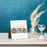 Modernes Collage Foto & Beste Familie je Bestes Ge Fotoplatte<br><div class="desc">Die Einführung des Modern Collage Foto & Best Family Ever Text Geschenkes, eine einzigartige und personalisierte Art, die Liebe und Freude Ihrer Familie zu feiern. Dieses besondere Geschenk verbindet die Schönheit einer maßgeschneiderten Collage mit einer herzlichen Botschaft, um einen unvergesslichen Sake zu schaffen, der für viele Jahre geschätzt wird. Das...</div>