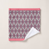 Modernes Coral Gray Ikat Muster Badhandtuch Set (Waschlappen)